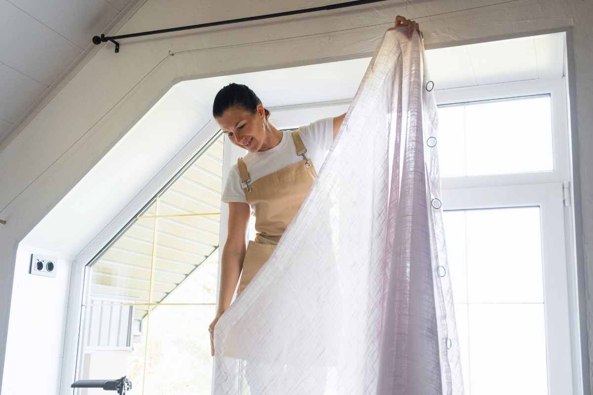 Smetti di smontare le tende per pulirle