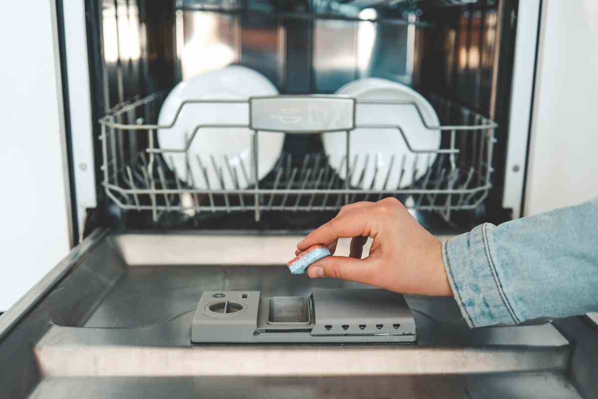 Pastiglie per la lavastoviglie, in pochi lo sanno, la composizione permette molto altro